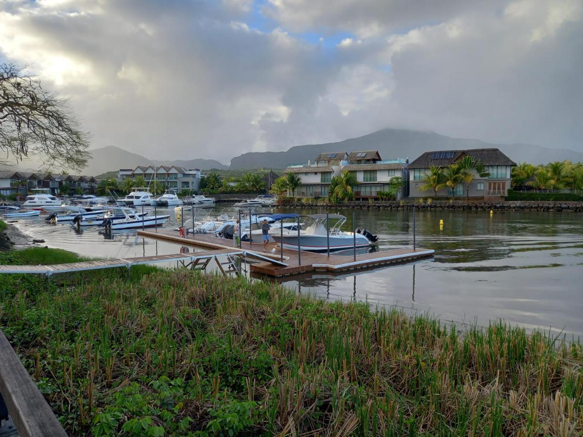 Studio 2 The Waterclub ริวิแยร์นัวร์ ภายนอก รูปภาพ